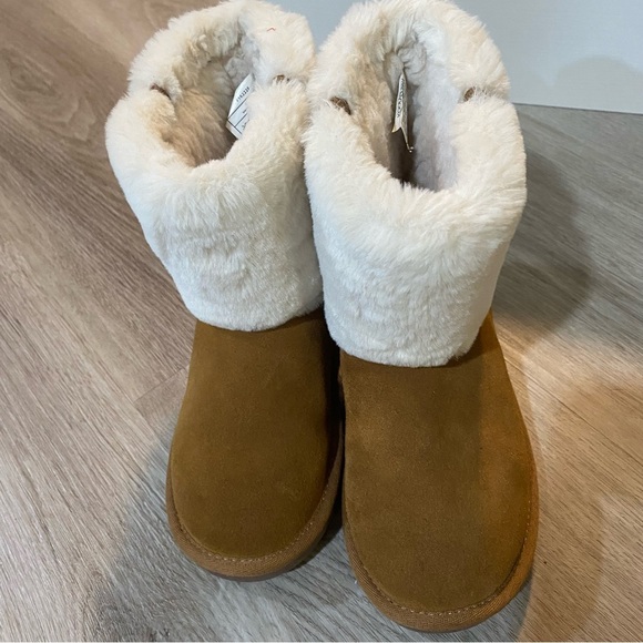 Koolaburra by UGG Aubrei Short Girl’s Booties - Picture 5 of 10
